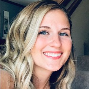 Meet your Posher, Sara